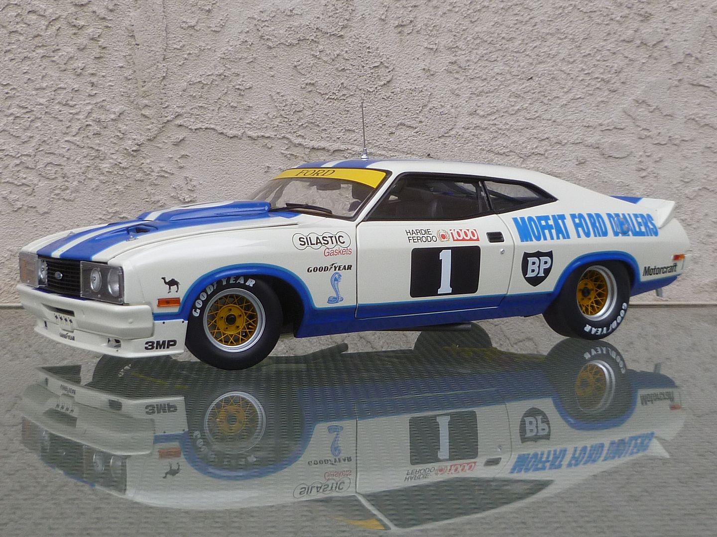 • View topic Classic Carlectables 1978 Ford Falcon